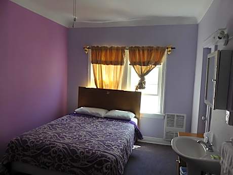 Double Room with Shared Bathroom