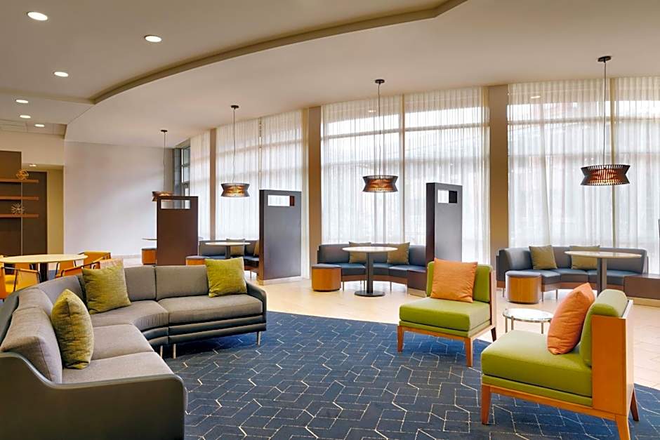 Courtyard by Marriott Lincoln Downtown/Haymarket