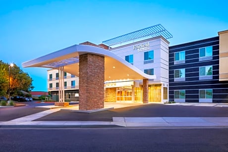 Fairfield Inn & Suites by Marriott Fresno North/Shaw Avenue