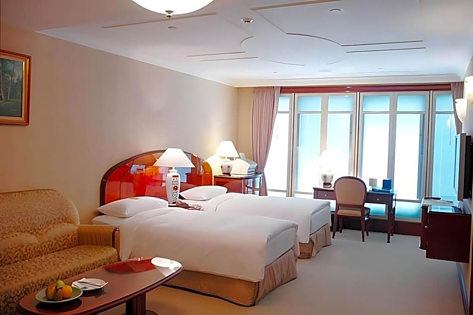 Evergreen Laurel Hotel