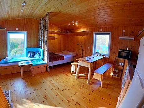Wild Caribou's Wildwood Cabin