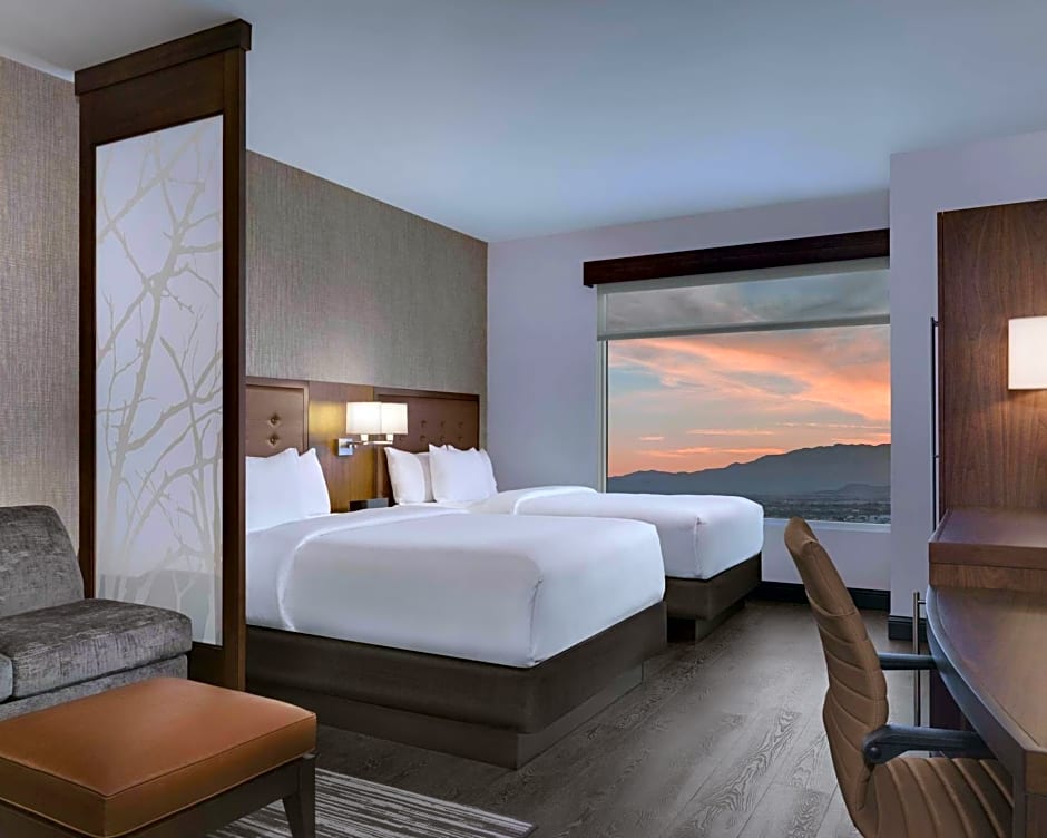 Hyatt Place Las Vegas at Silverton Village