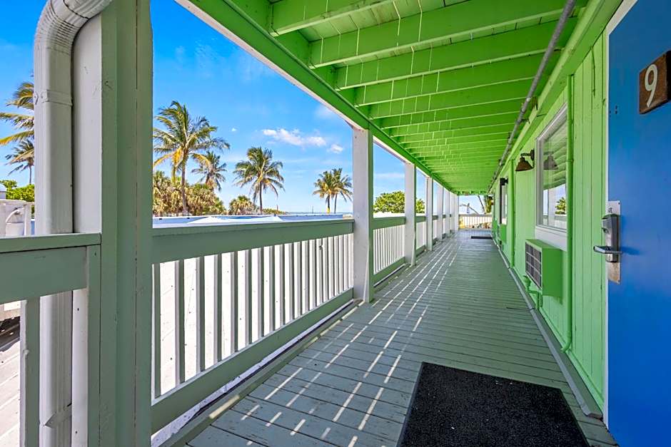 Oceanfront Inn, Inlet View, King Bed, #9