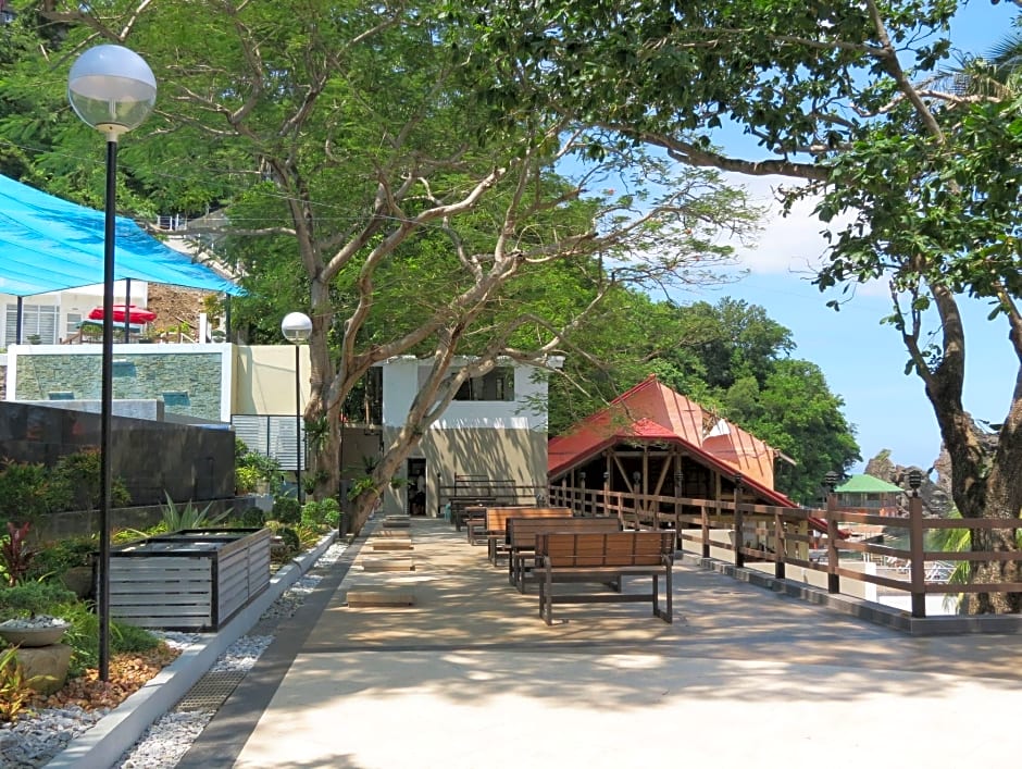 Anilao Awari Bay Resort