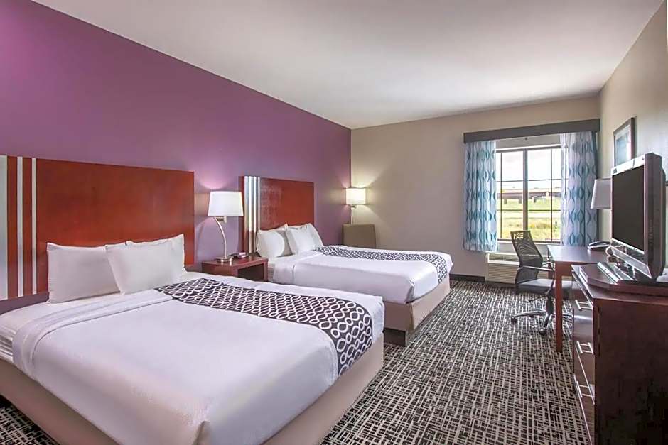 La Quinta Inn & Suites by Wyndham Oklahoma City Yukon