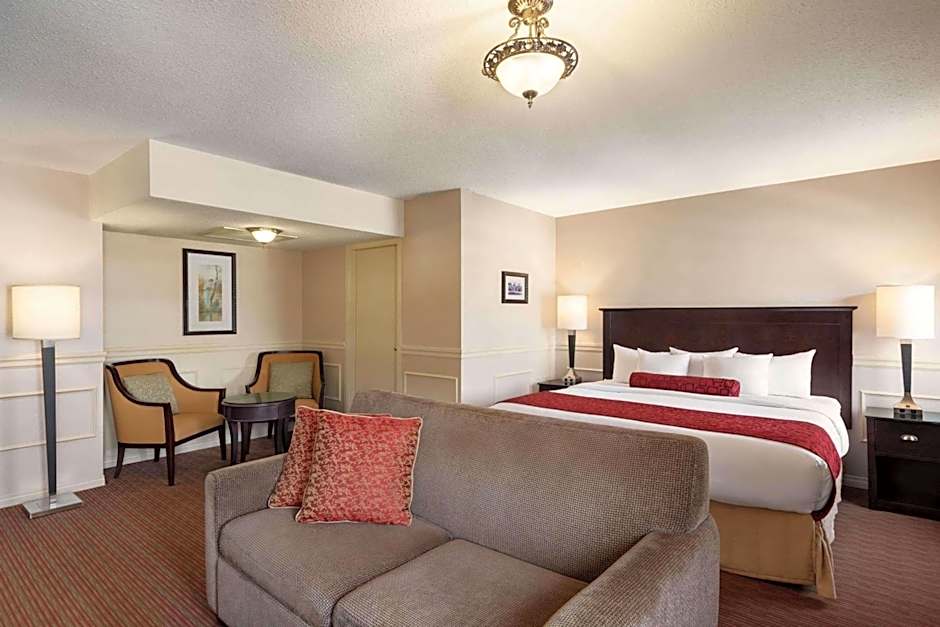 The Plaza Hotel a Trademark Collection by Wyndham