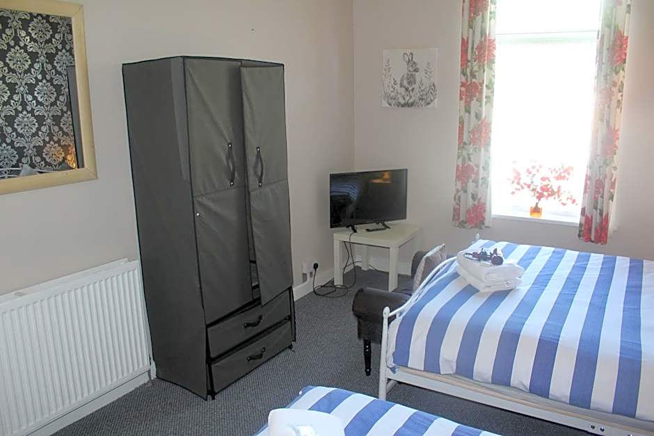 The Vale Apart Hotel