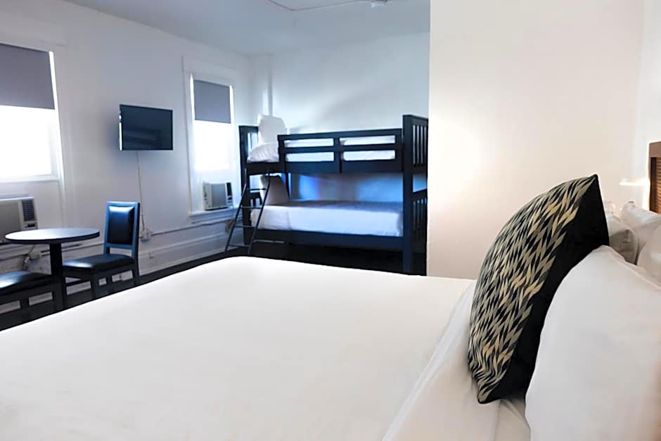 American Hotel