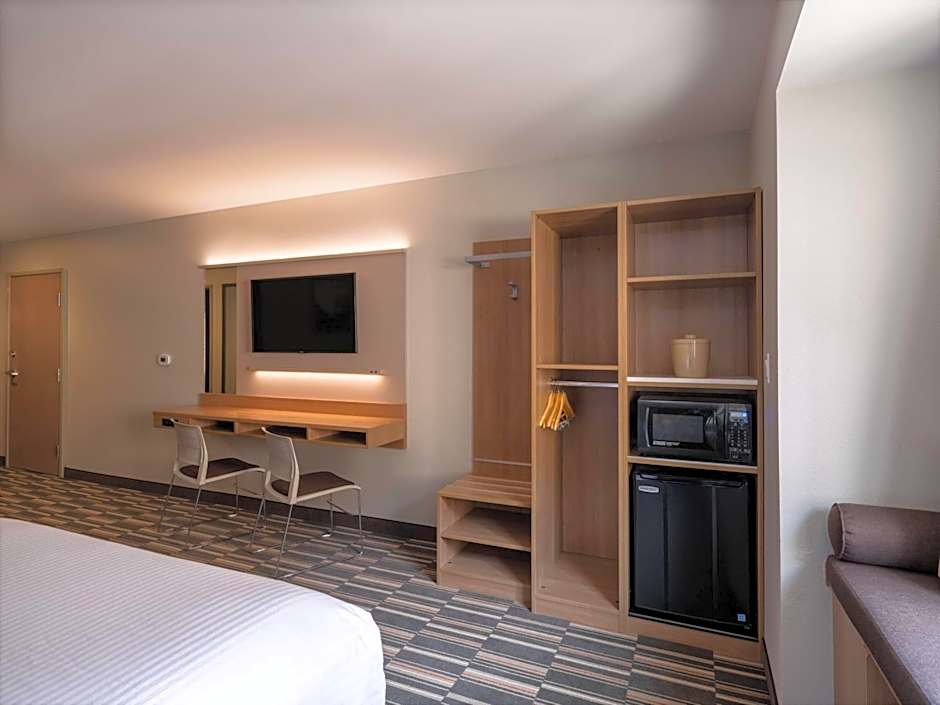 Microtel Inn & Suites by Wyndham Georgetown Lake