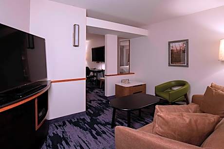 King Studio with Sofa Bed