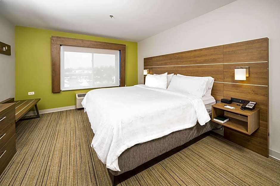 Holiday Inn Express Chicago Northwest-Vernon Hills By IHG