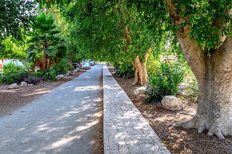 Jordan Valley Birding Lodge