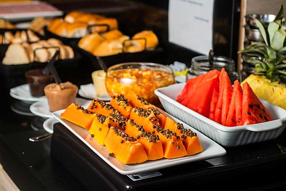 Hotel Valerim Itajaí / Navegantes