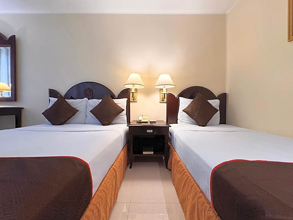 Palladium Suites Hotel