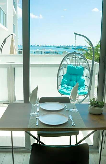 Luxury Oceanview Studio at Miami Design District