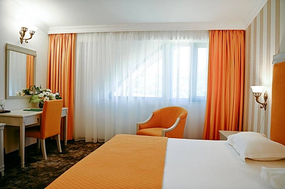 Hotel La Castel Iasi