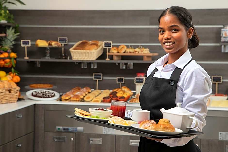 Fragrance Hotel St. Peter