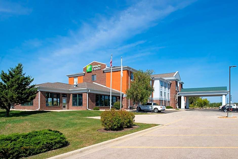 Holiday Inn Express Hotel & Suites Fort Atkinson By IHG