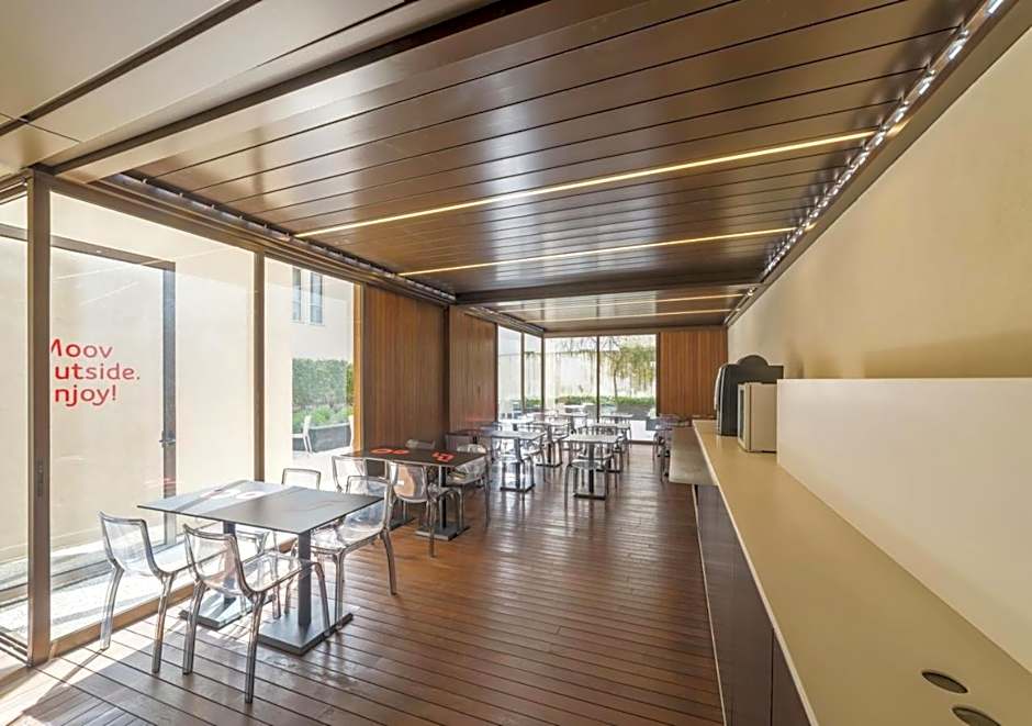 Moov Hotel Porto Centro