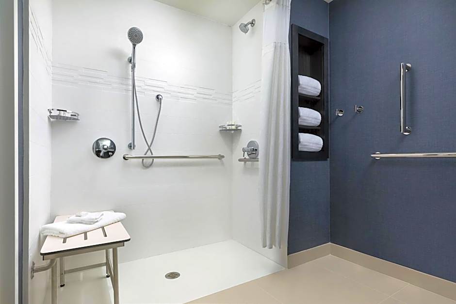 Residence Inn by Marriott Long Island Garden City