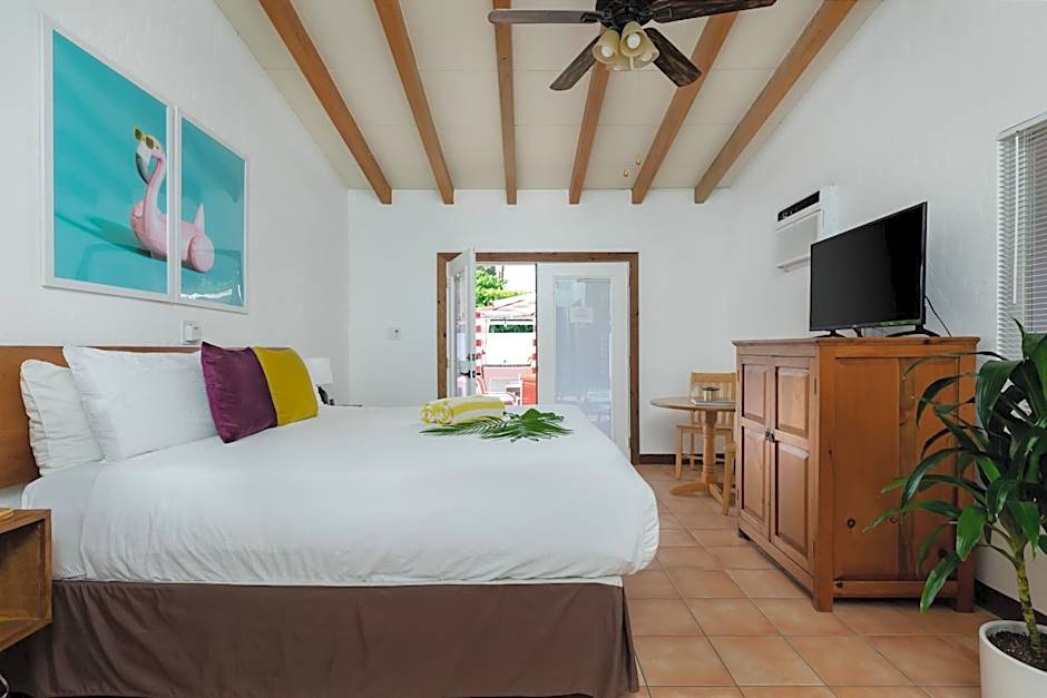 Float Palm Springs - Adults Only