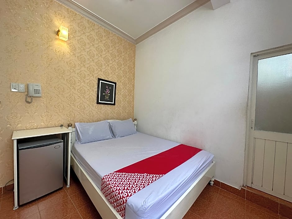 OYO 1196 Le Vu Hotel