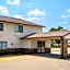 Super 8 by Wyndham Dyersville
