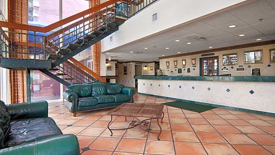 Miami Gardens Inn & Suites