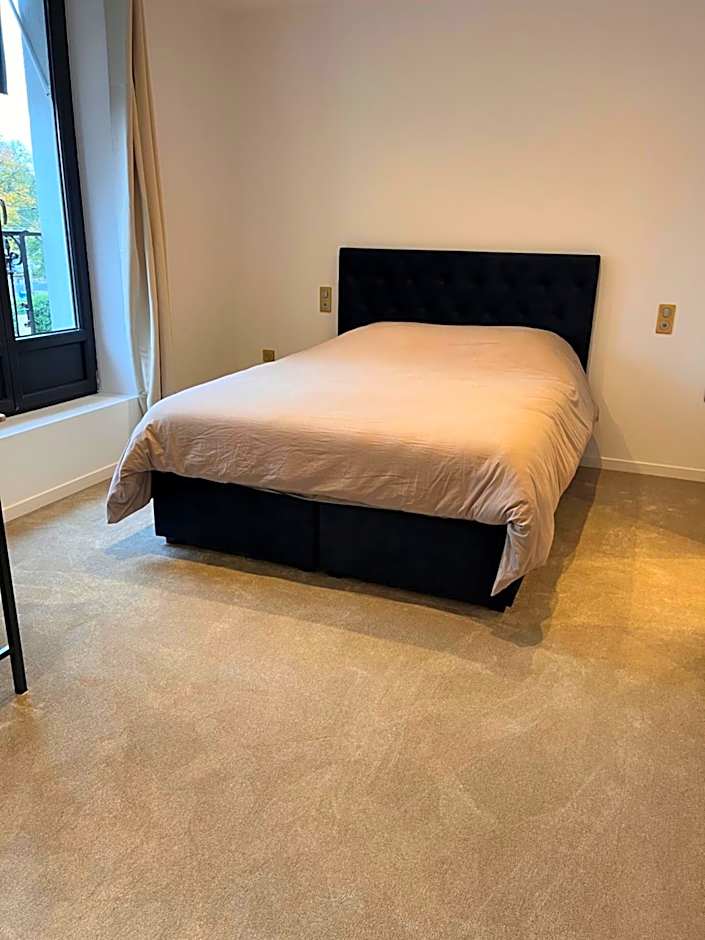 HDG Hôtel Gare de L'Isle Adam Appart's Hotel