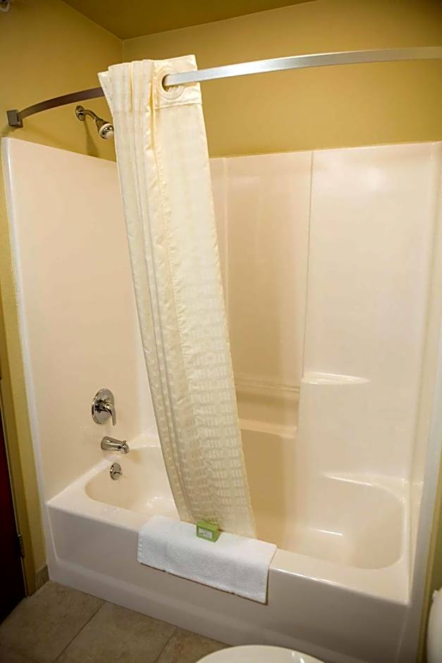 Cobblestone Hotel & Suites - Knoxville