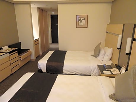 Standard Twin Room - Non-Smoking