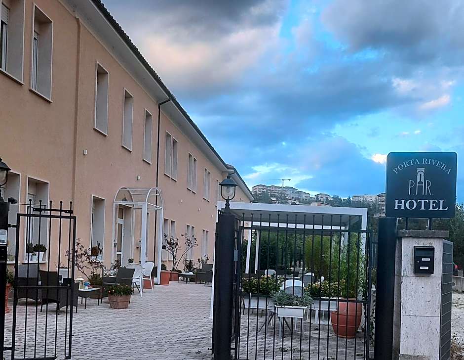 Hotel Porta Rivera