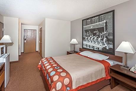 Queen Room - Non-Smoking