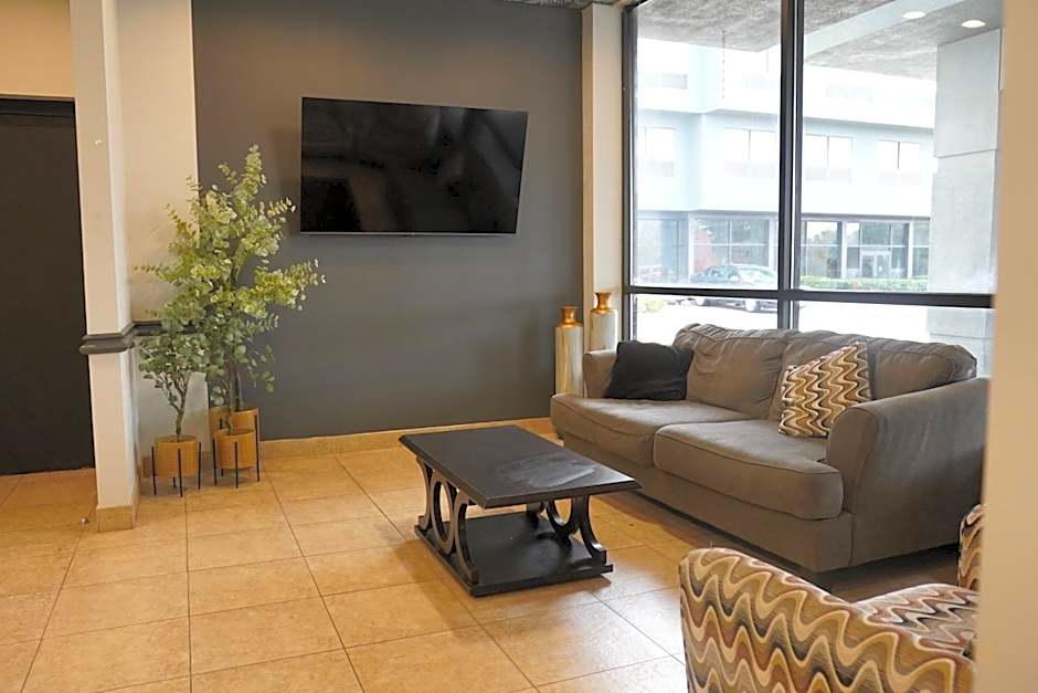 American Inn & Suites