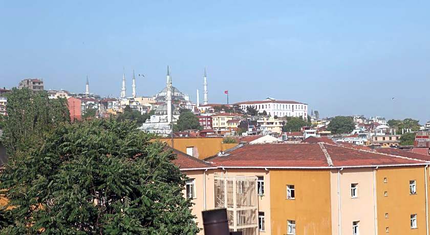 Tom Square Boutique Hotel