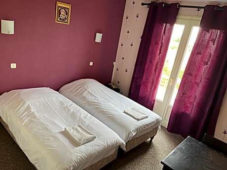 Comfort Twin Room