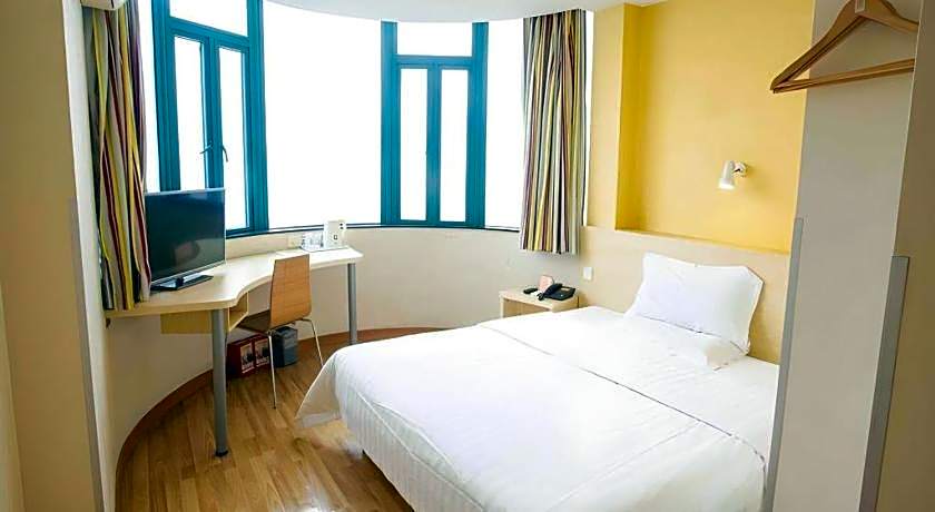 7 Days Inn Dongguan Changping Railway Station
