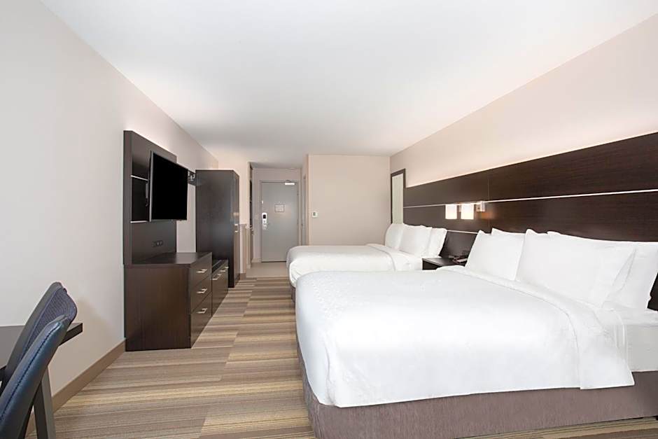 Holiday Inn Express and Suites Lincoln City By IHG