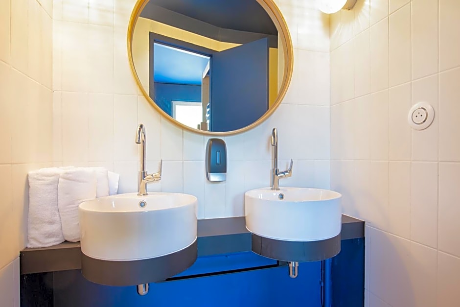 greet hotel Salon de Provence