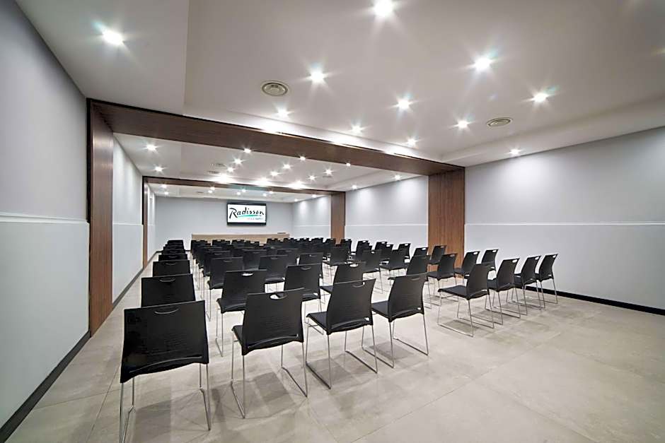 Radisson Hotel Nola Naples