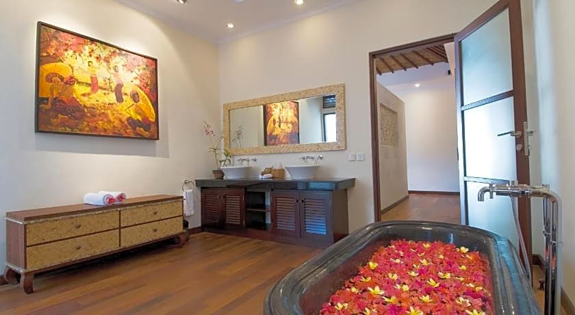 Ellora Villas