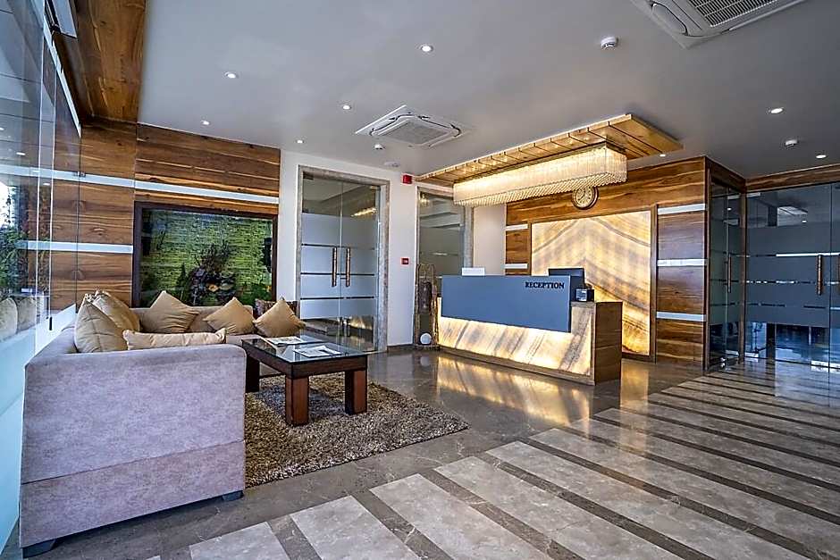 Hotel Wisteria blue