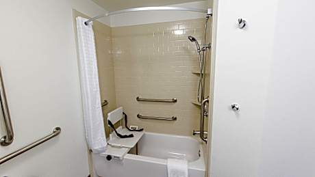 1 King 1 Bdrm Ste Mobil Acc Tub