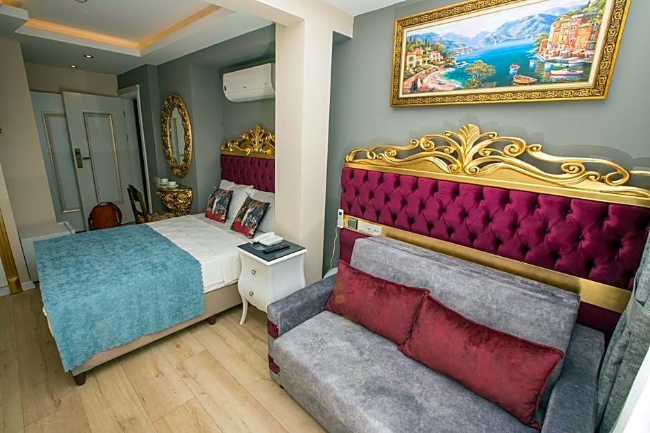 Atlantis Royal Hotel