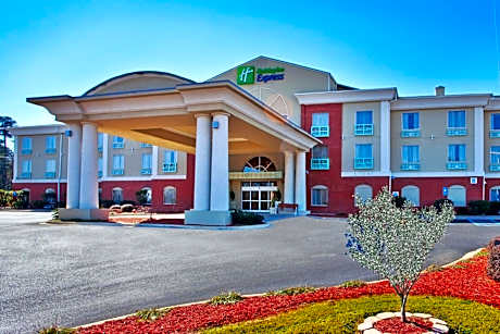 Holiday Inn Express & Suites Thomasville By IHG