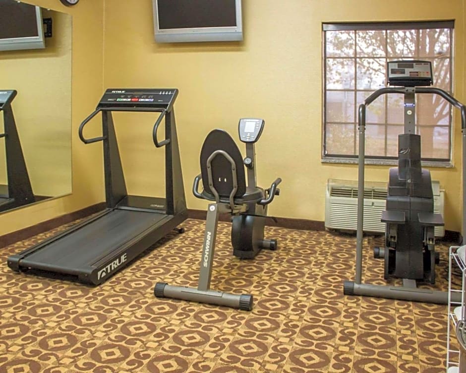 Comfort Inn & Suites Trussville I-59 Exit 141
