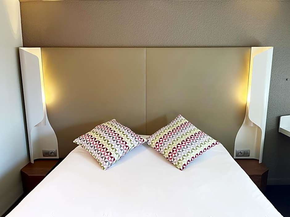 Campanile Epinay Sur Orge Hotel