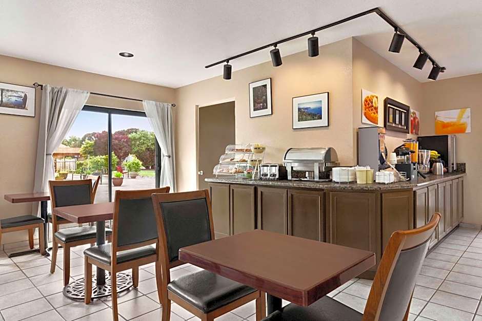 Ramada by Wyndham Arcata