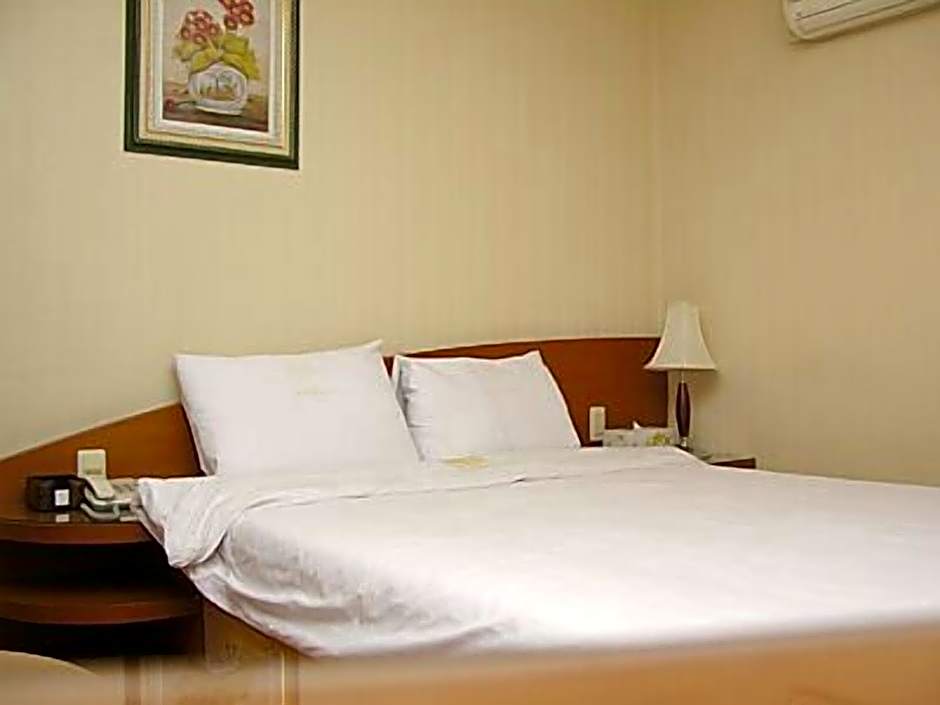 Hotel Busan Station 102