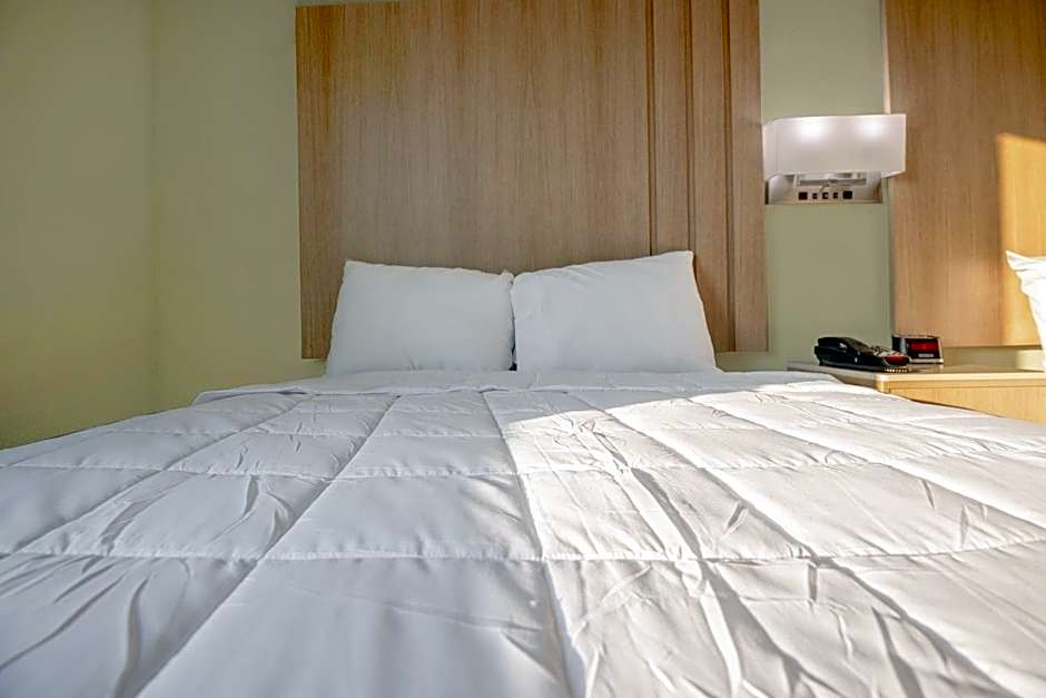 OYO Hotel Adairsville Calhoun South I-75
